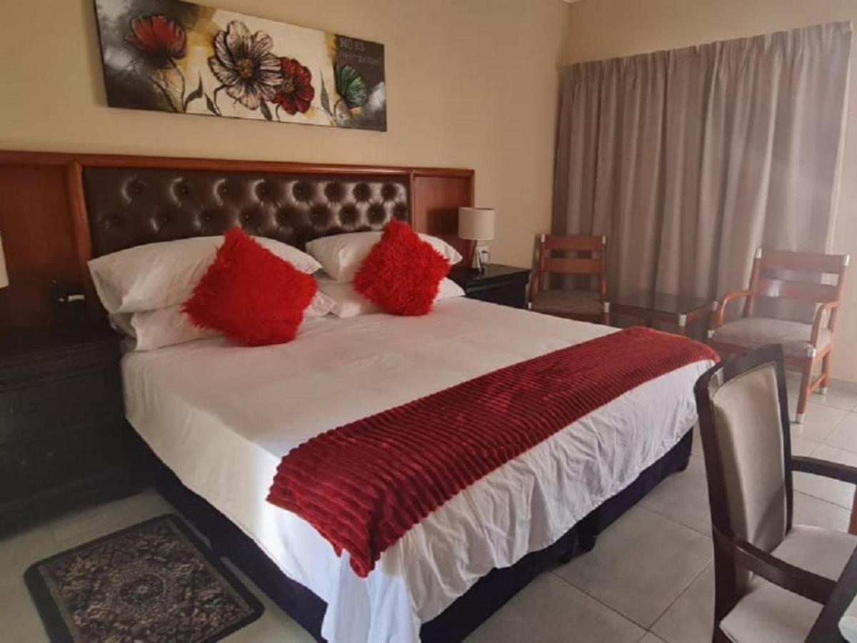 Benoni N12 Hotel Kültér fotó
