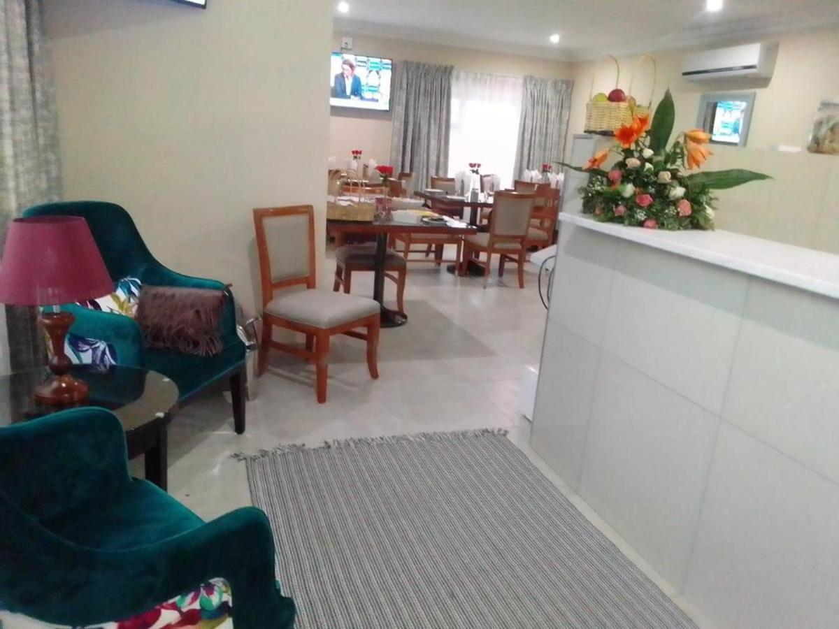 Benoni N12 Hotel Kültér fotó
